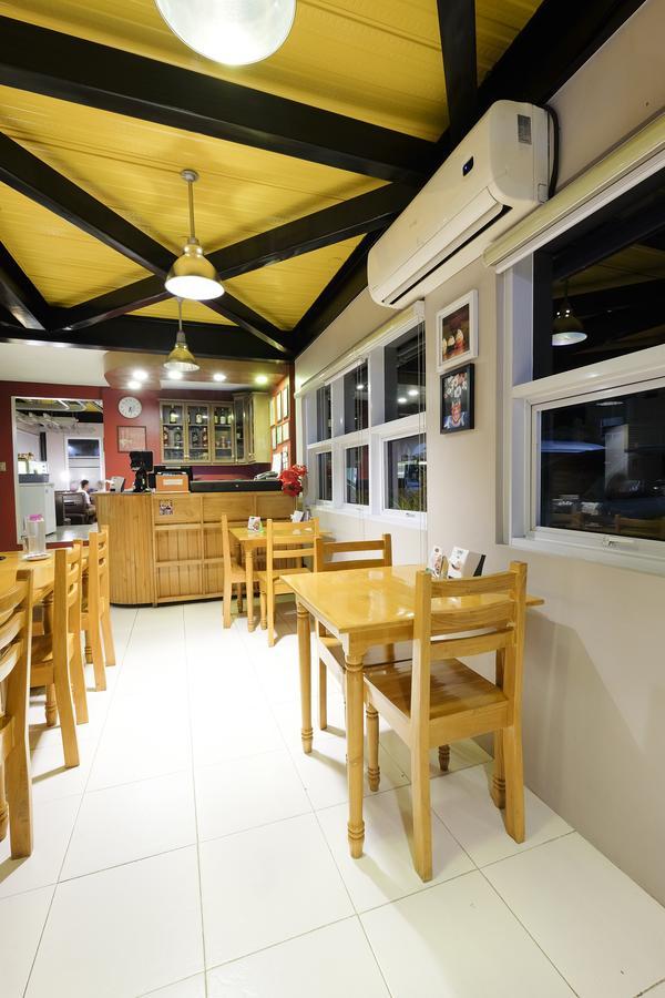 Japi Hotel - Annex Cauayan City  Exterior photo