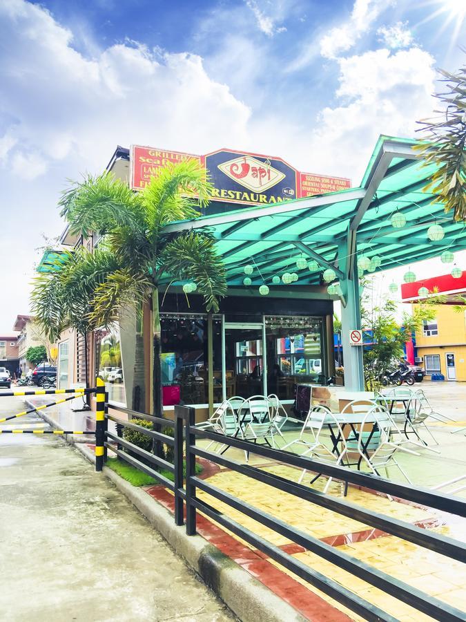 Japi Hotel - Annex Cauayan City  Exterior photo