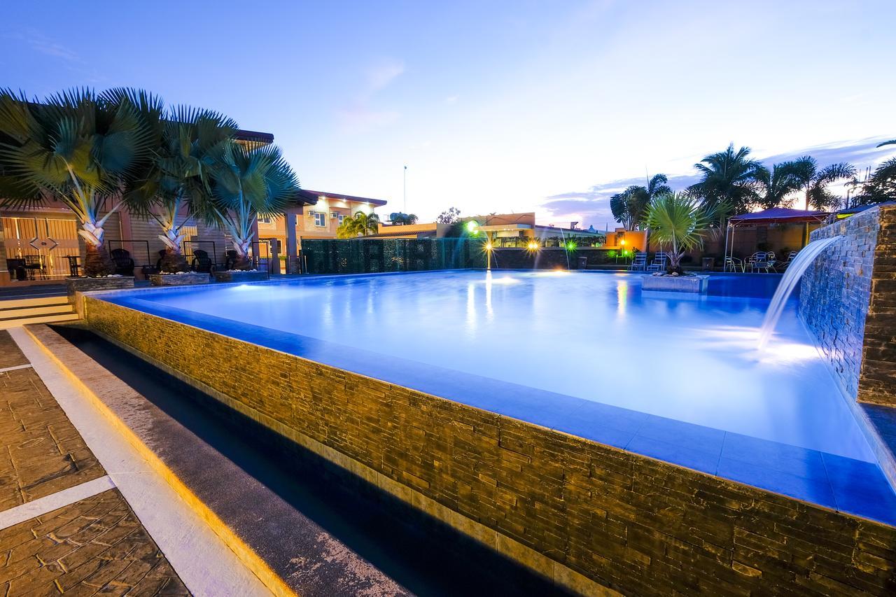 Japi Hotel - Annex Cauayan City  Exterior photo